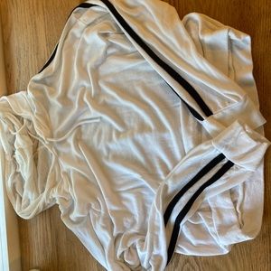 Long sleep hooded top